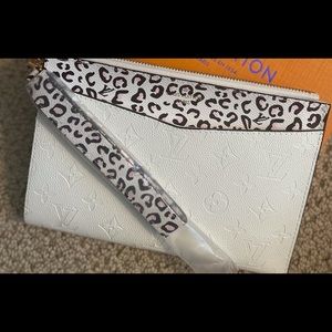 White Cheetah wristlet wallet